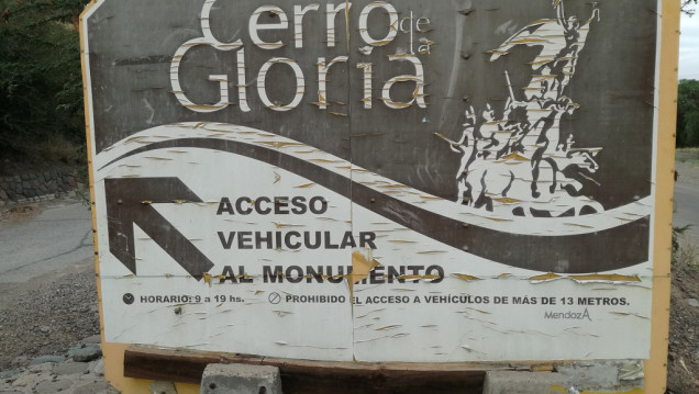 imagen El Cerro de la Gloria, ícono del deterioro y el abandono