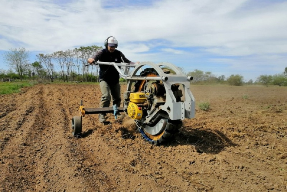 imagen Un equipo del INTA creó Chango, un tractor multipropósito para las familias agropecuarias