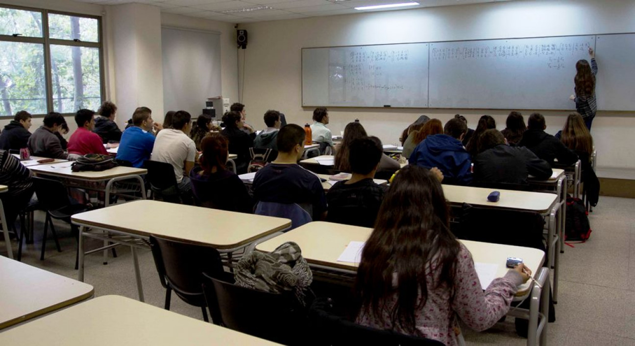 imagen Por qué la serie "La Directora" y el video de la docente discutiendo ponen en jaque la forma de educar
