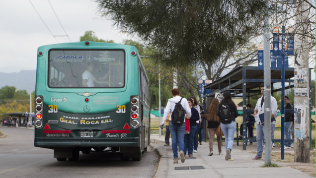 imagen Por kilómetro o subsidio (o ambos): cómo pagaremos el transporte