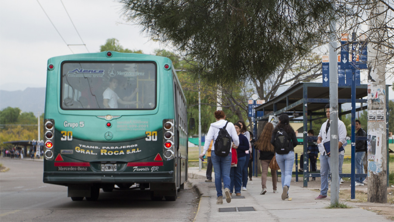 imagen Por kilómetro o subsidio (o ambos): cómo pagaremos el transporte