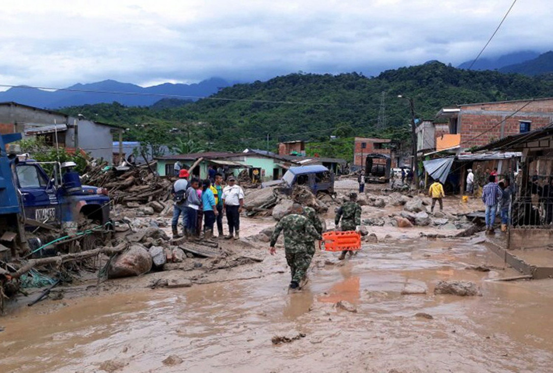 imagen Buscan sobrevivientes de la avalancha que ya causó 254 muertos en Mocoa