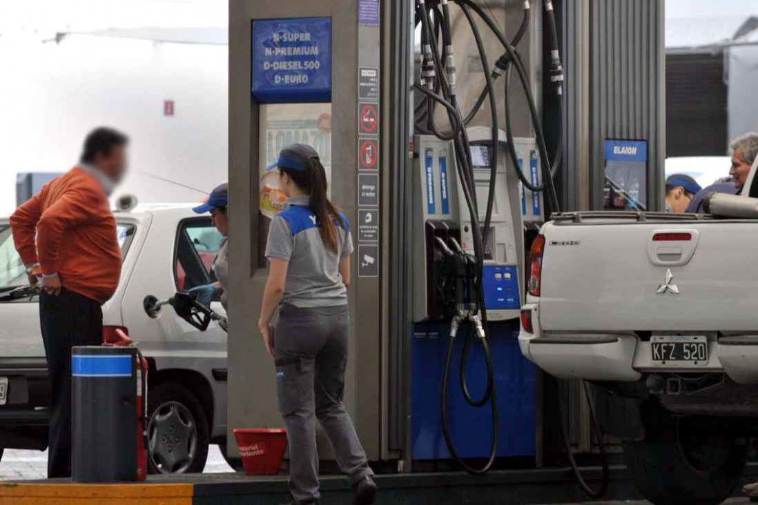 imagen Combustibles 6 % más caros