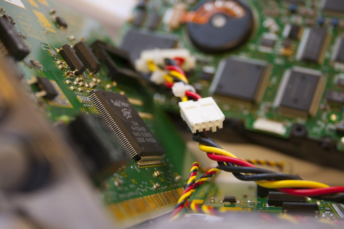 imagen Eliminan los aranceles para las computadoras y la importación de partes