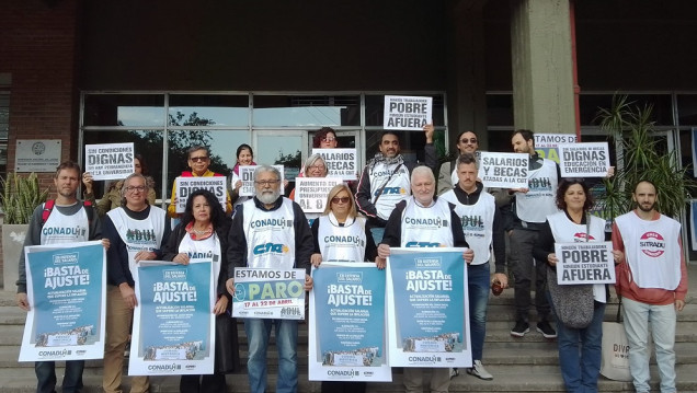 imagen Docentes de la UNCUYO paran toda la semana en reclamo de mejoras salariales