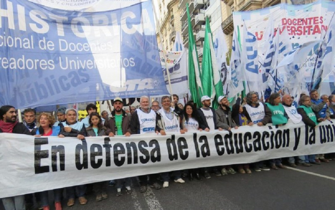 imagen Docentes universitarios definen hoy si aceptan la oferta salarial