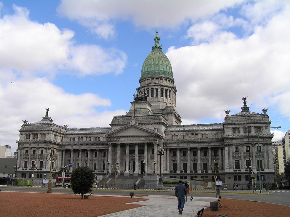 imagen El Senado convertirá en ley la comisión antilavado