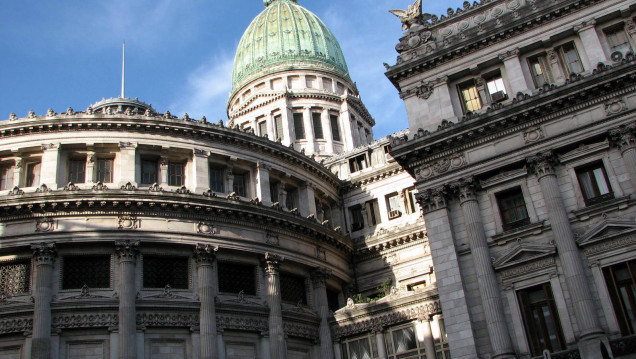 imagen Legisladores expulsados y suspendidos en la historia argentina