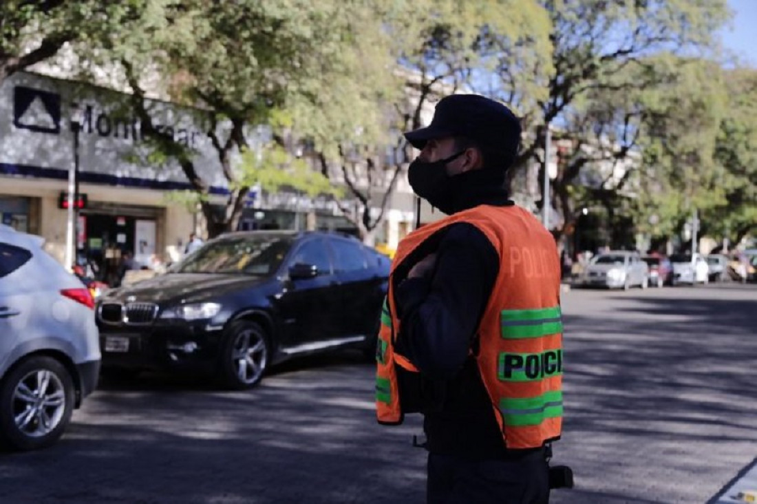 imagen Más de 2000 policías para controlar que haya menos gente en la calle