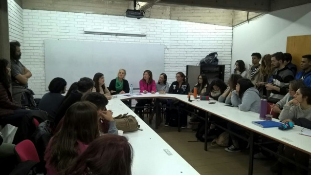 imagen El desafío del movimiento de mujeres en las redes sociales