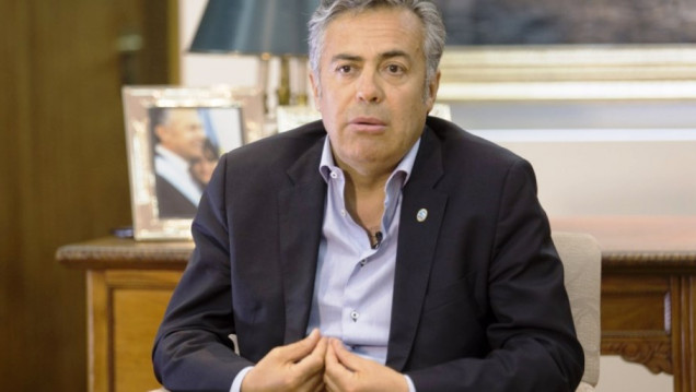 imagen Cornejo se reúne con Cambiemos y el PJ en Buenos Aires