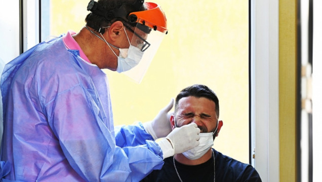 imagen Coronavirus: hubo 52.745 contagios en el país, un 26% más que la semana pasada