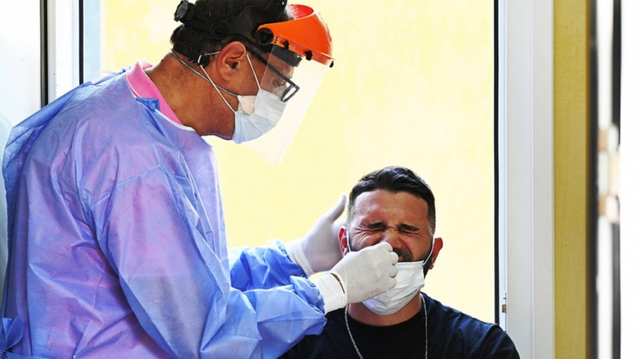 imagen Coronavirus: hubo 52.745 contagios en el país, un 26% más que la semana pasada