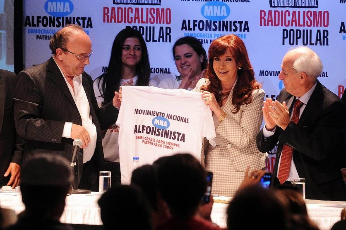 imagen Cristina rechazó el fin de ciclo ante militantes radicales