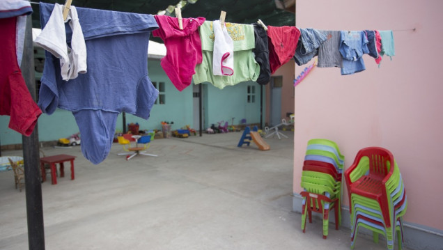 imagen Más niños y niñas alojados en hogares estatales