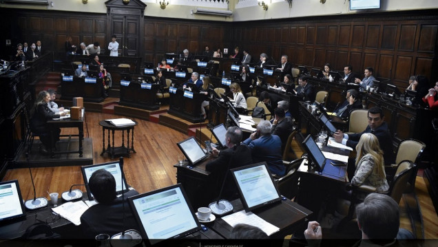 imagen Diputados: entre el oficialismo, el PJ y la izquierda se repartieron la palabra