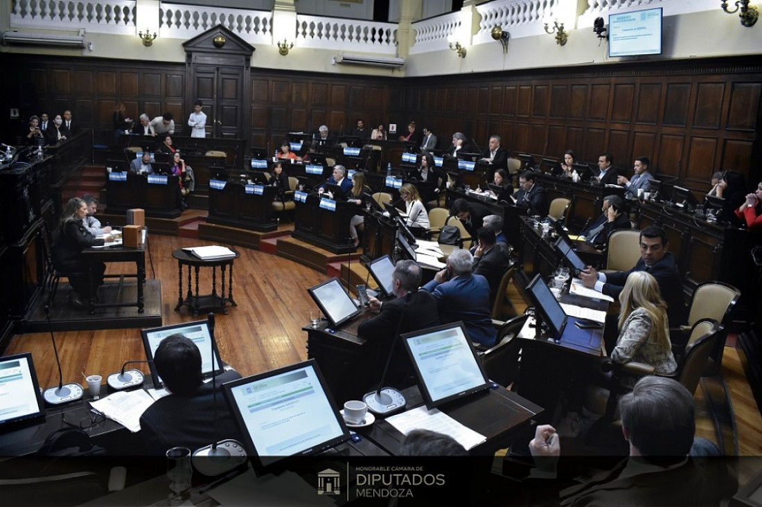 imagen Diputados: entre el oficialismo, el PJ y la izquierda se repartieron la palabra