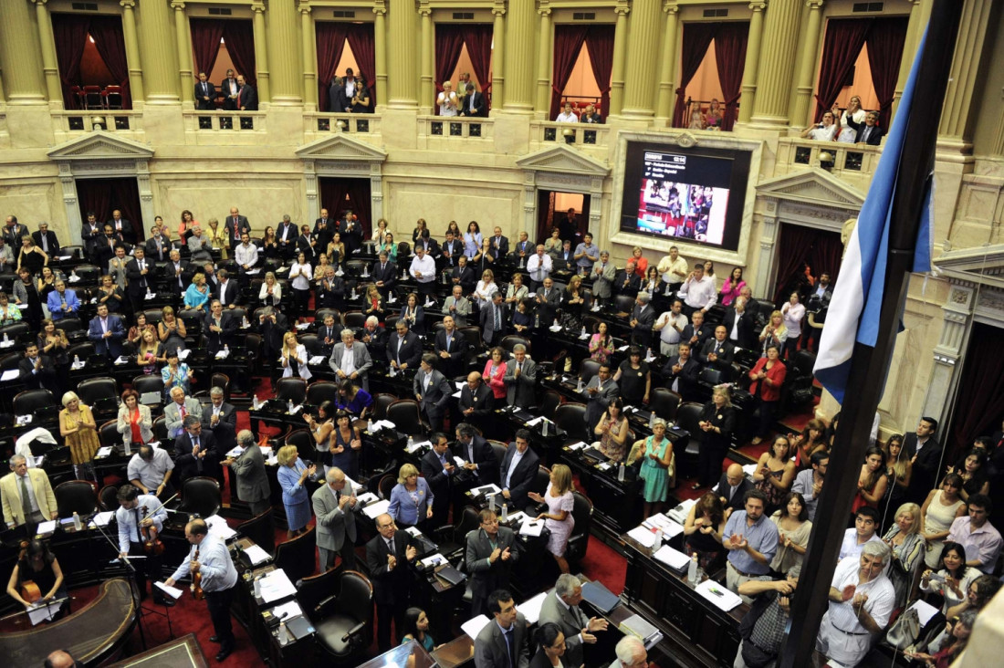 imagen La bicameral de Trámite Legislativo debatirá la validez de cinco DNU de Macri