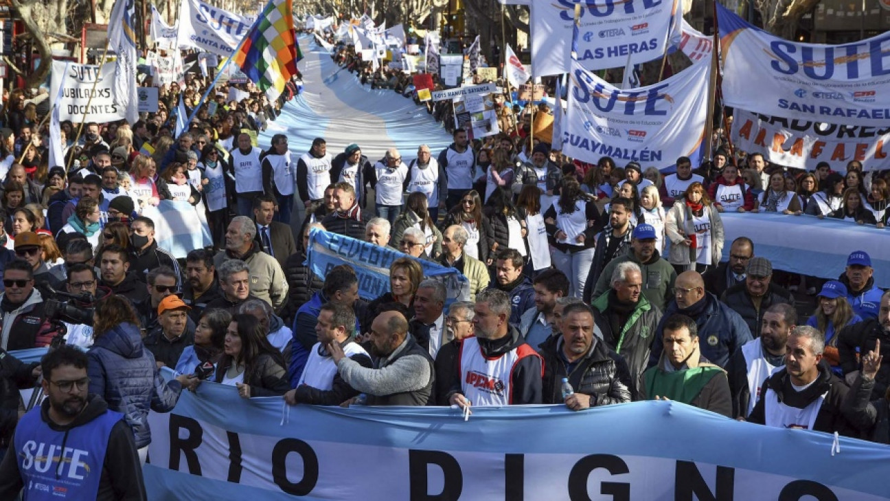 imagen Comienza una nueva ronda de negociaciones paritarias entre el Gobierno provincial y los gremios