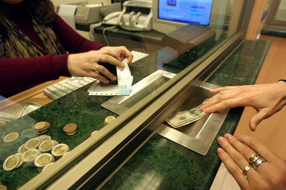 imagen Dolarmanía: casi un millón de argentinos compraron la moneda en julio