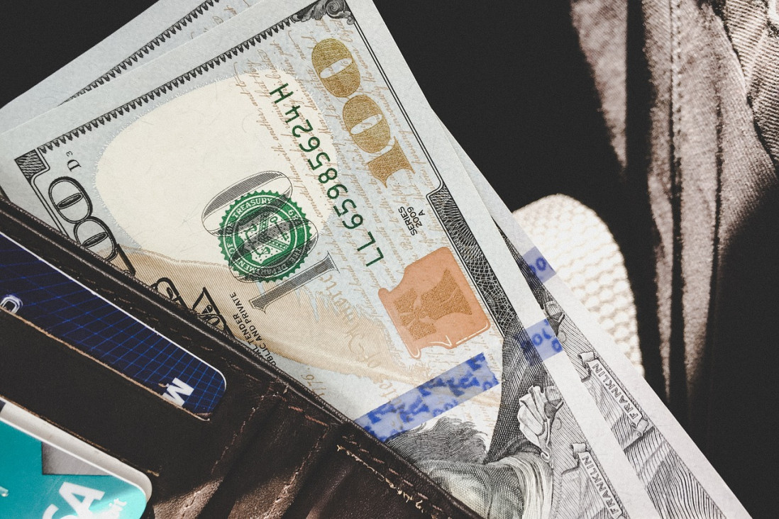 imagen El dólar inicia la semana estable a $ 17,29
