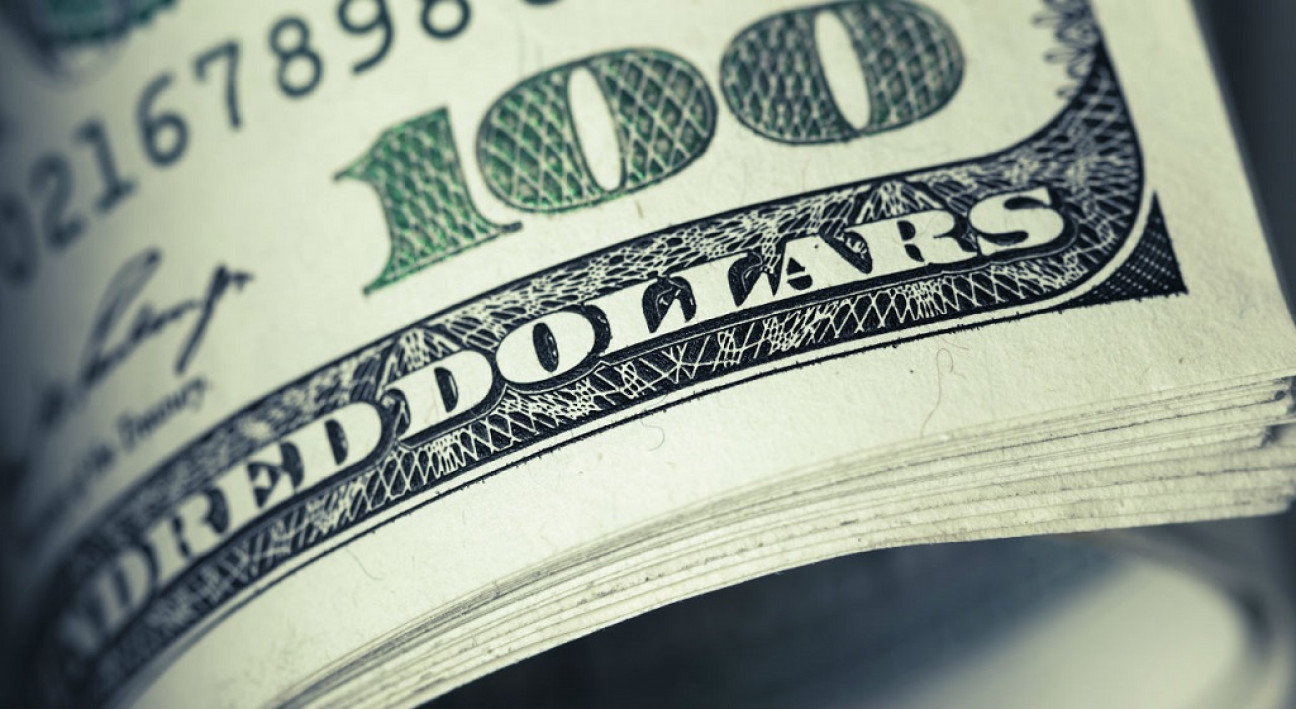 imagen El dólar comenzó la semana con una suba y cerró $ 37.90
