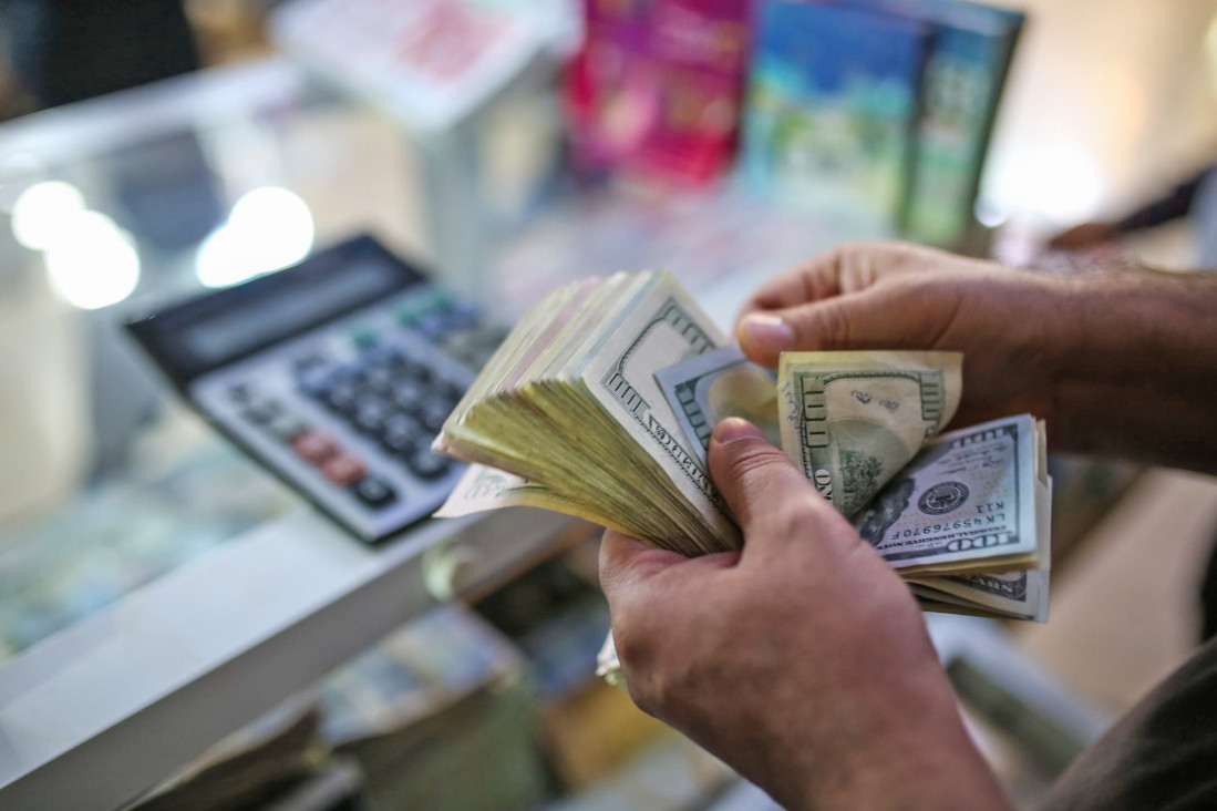 imagen El dólar "blue" volvió a subir y alcanza un nuevo récord 