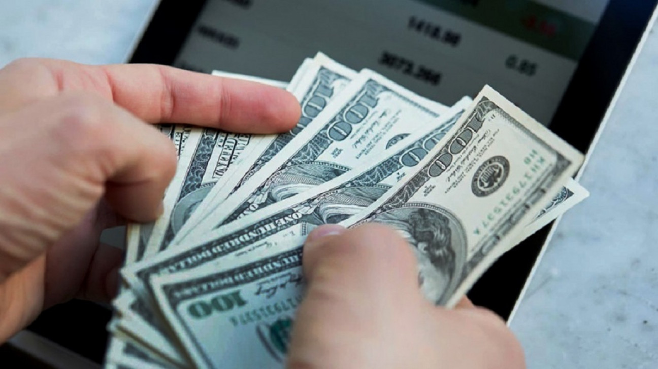 imagen El dólar "blue" superó su propio récord y se ubicó en los $239 