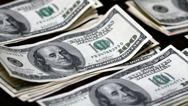 imagen Dólar hoy: subió 16 centavos y cerró a $ 28,16