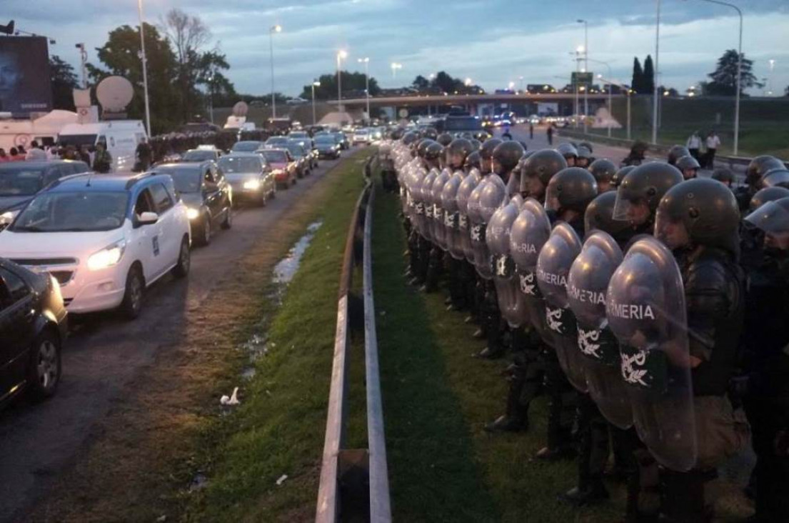 imagen Cresta roja a quiebra: entre palos y subsidios