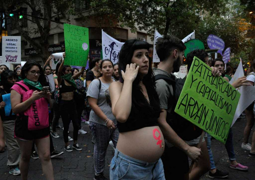 imagen Postales de un día feminista