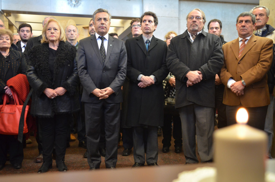 imagen Galería de imágenes: acto en Mendoza por el 22º aniversario del atentado a la AMIA