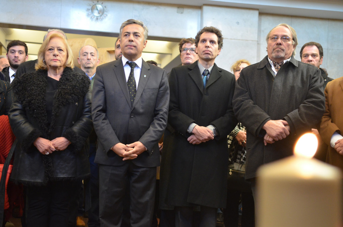 imagen Galería de imágenes: acto en Mendoza por el 22º aniversario del atentado a la AMIA