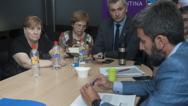 imagen El gobierno abrió paritarias con un "bono de reyes"