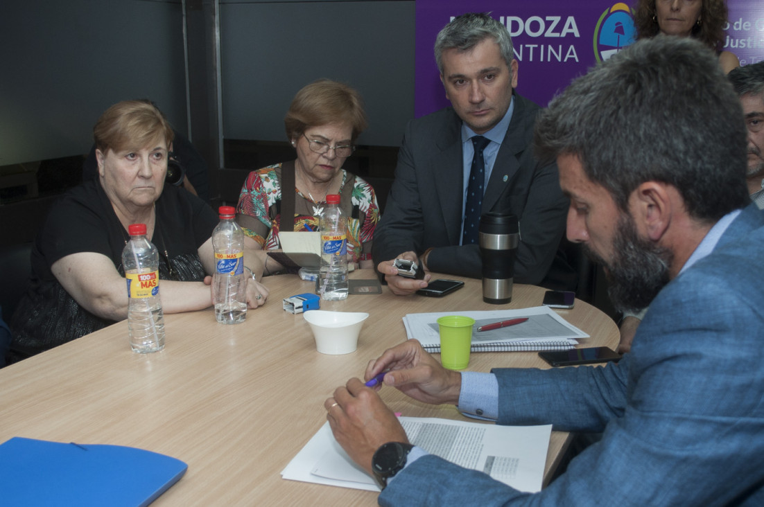 imagen El gobierno abrió paritarias con un "bono de reyes"