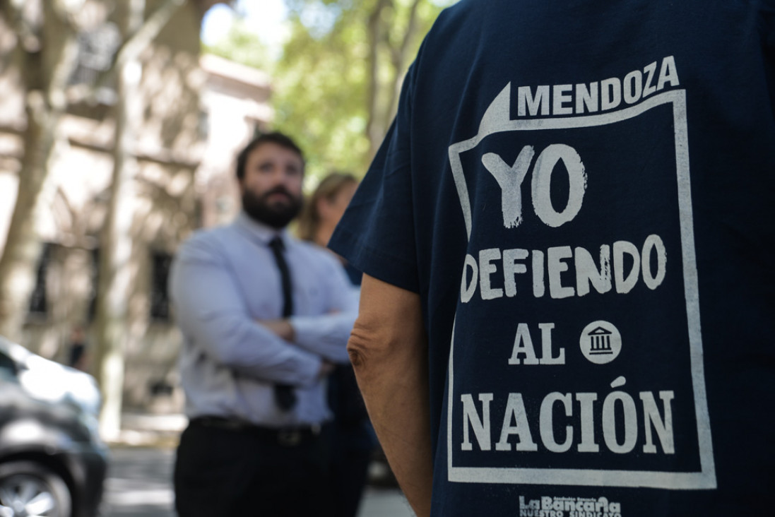 imagen Así fue el paro bancario en defensa del Banco Nación