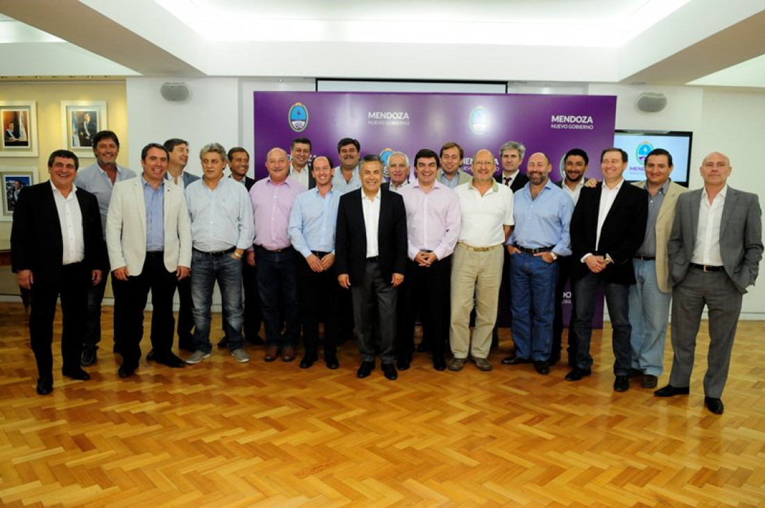 imagen Cornejo e intendentes comparten el mismo plan salarial