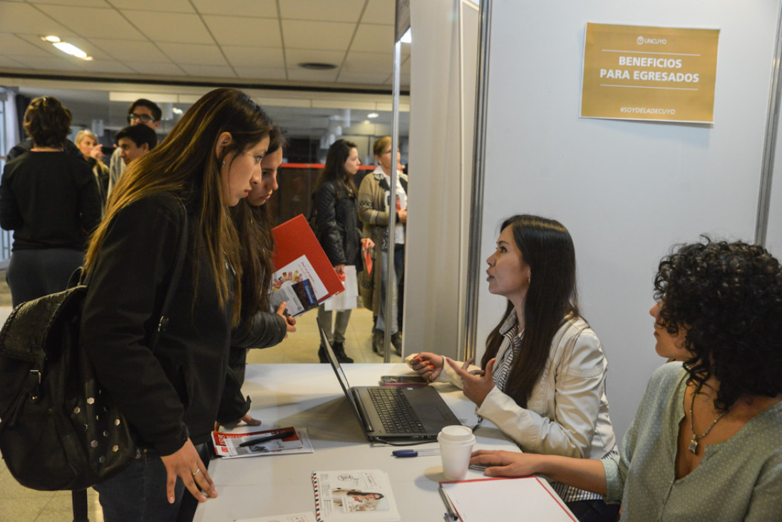 imagen Expo Laboral en fotos, un espacio para la búsqueda de empleo