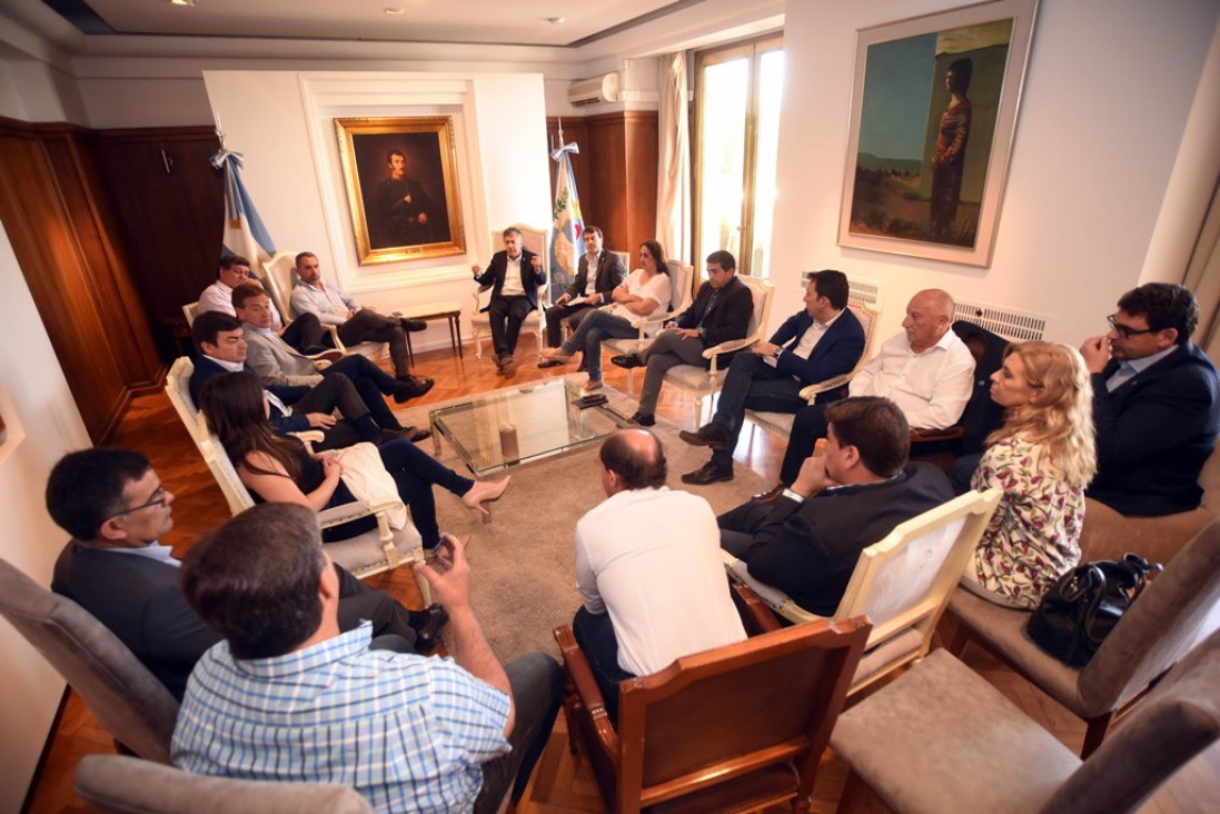imagen Cornejo promulgará la limitación de la reelección de intendentes