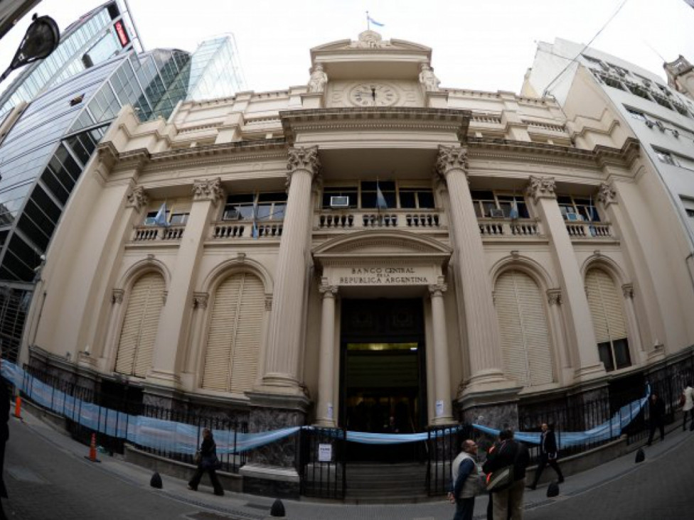 imagen BCRA: nuevo ajuste del cepo importador para frenar caída de reservas