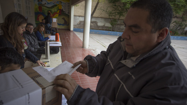 imagen El oficialismo se impuso en 7 de las 11 provincias que eligieron gobernador