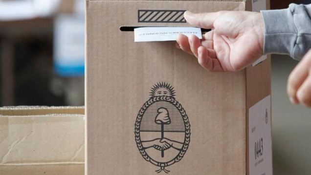 imagen Quiénes son las y los precandidatos para las PASO en las comunas que adelantaron sus elecciones