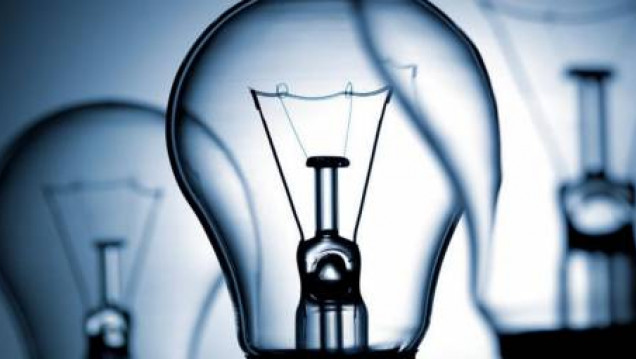 imagen Analizan aplicar cuotas para el pago de la electricidad