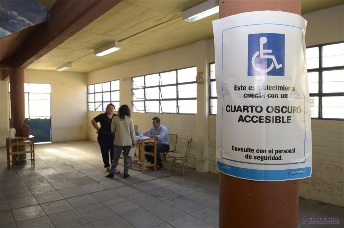 imagen Así es el cuarto oscuro accesible para votar
