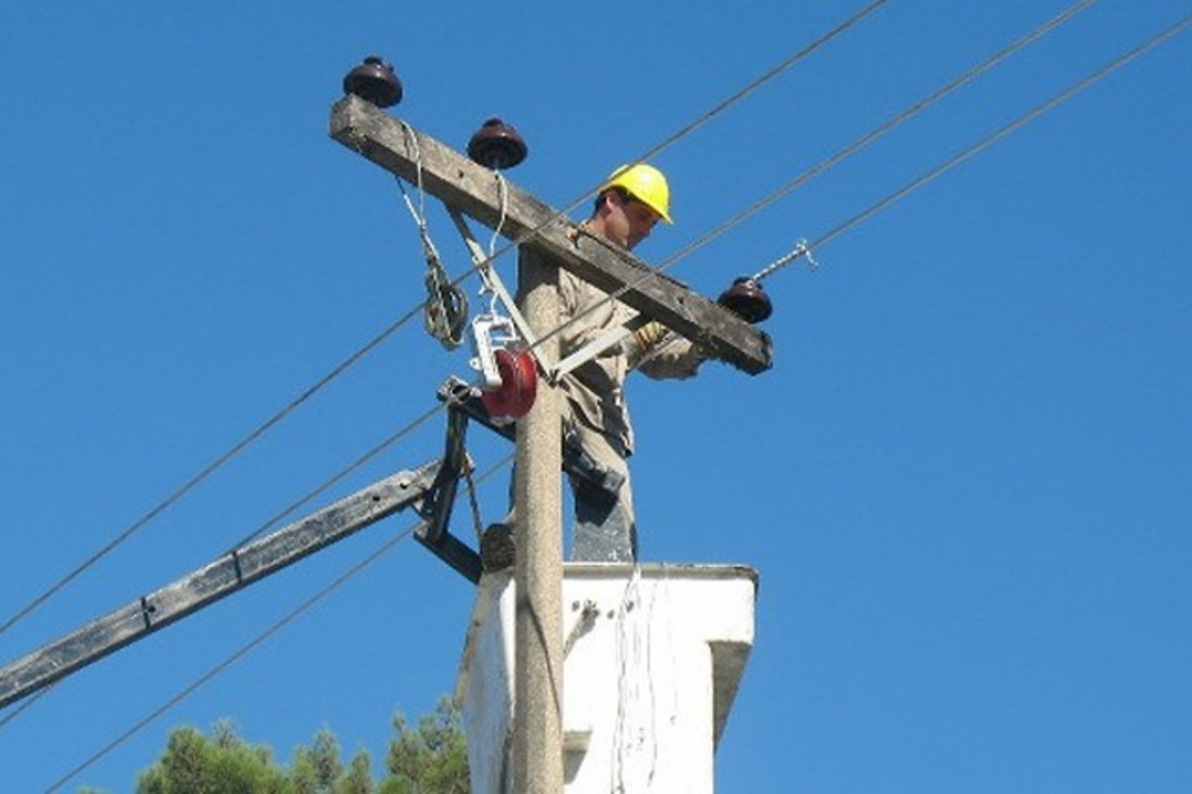 imagen Subsidarán con $ 60 millones a cooperativas eléctricas para la realización de obras