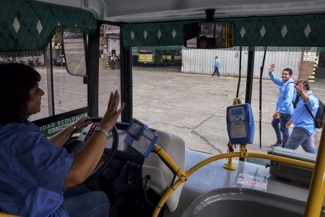 imagen Ahora, las empresas de transporte deberán tener mujeres al volante