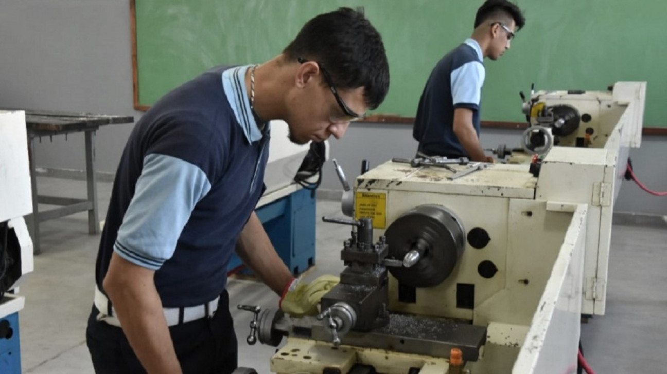 imagen Está listo el plan para que 2500 alumnos de escuelas técnicas terminen sus prácticas