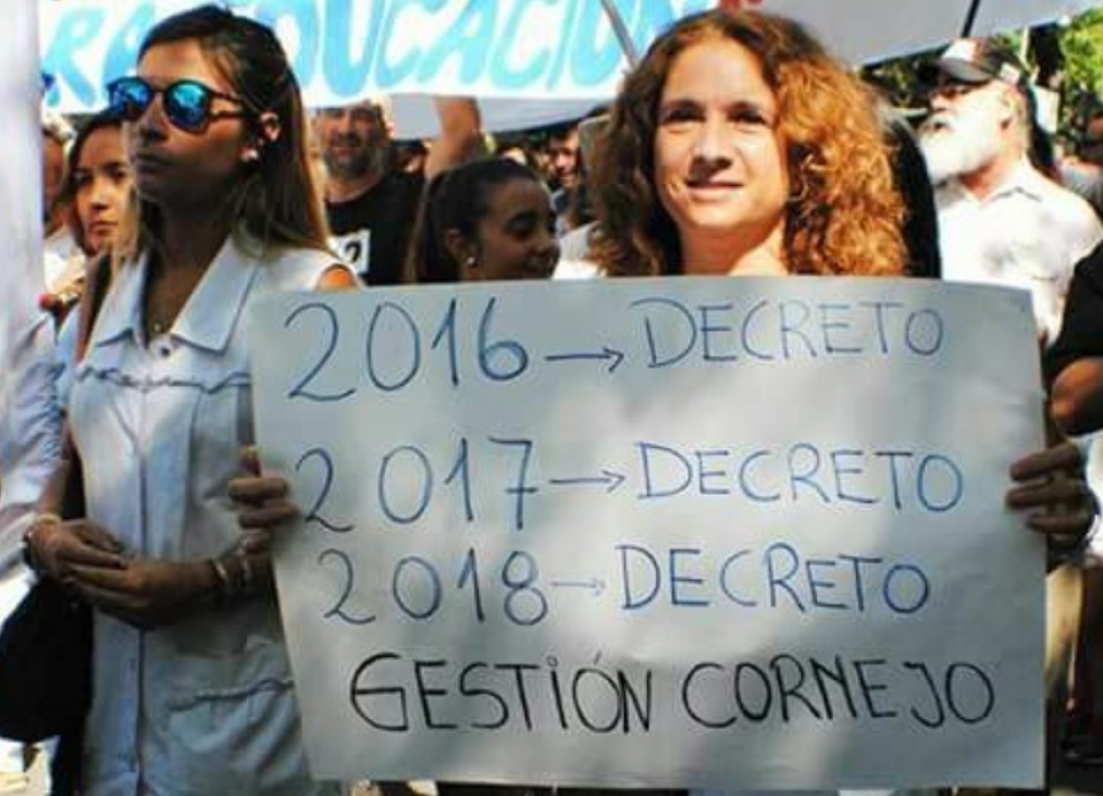 imagen SUTE: cacerolazo contra el decreto de aumento salarial