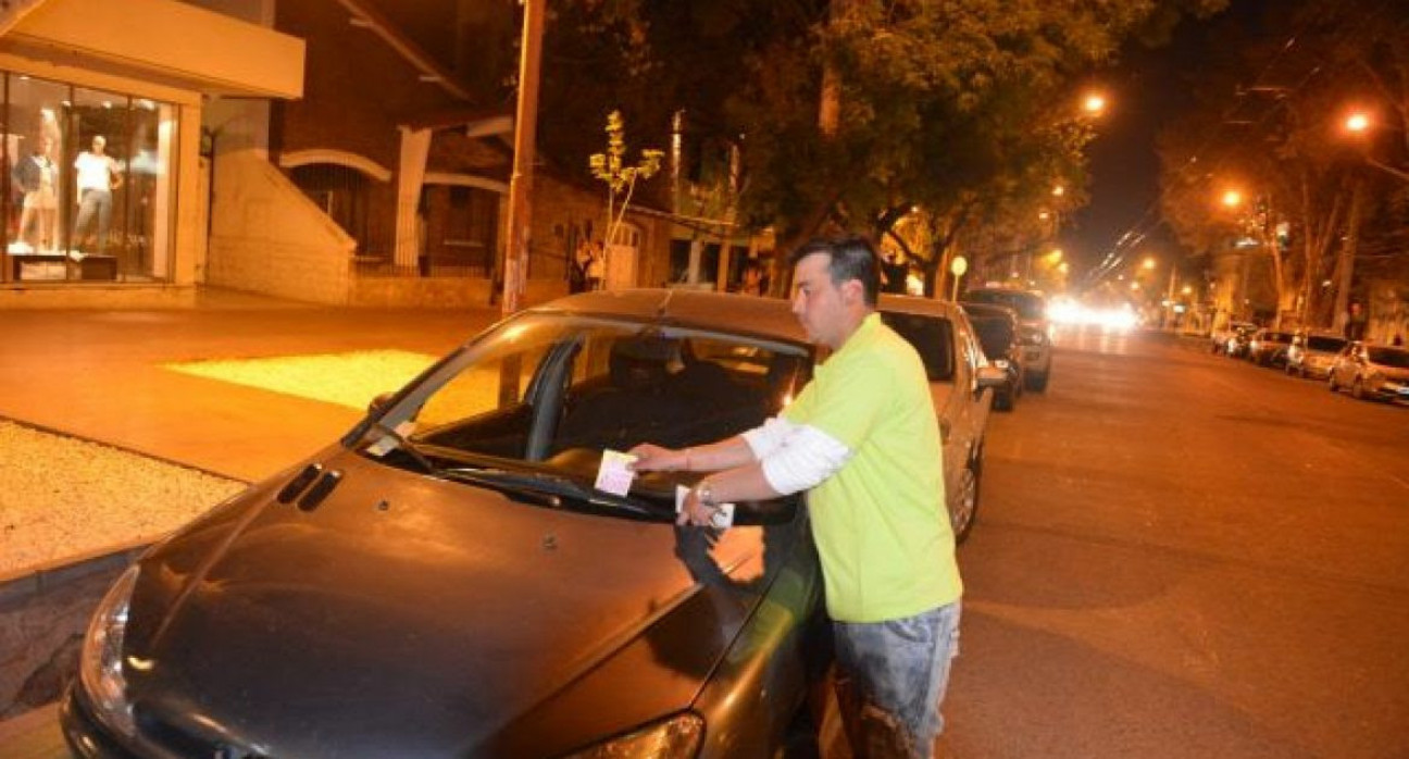 imagen Vuelve el estacionamiento medido a la Arístides