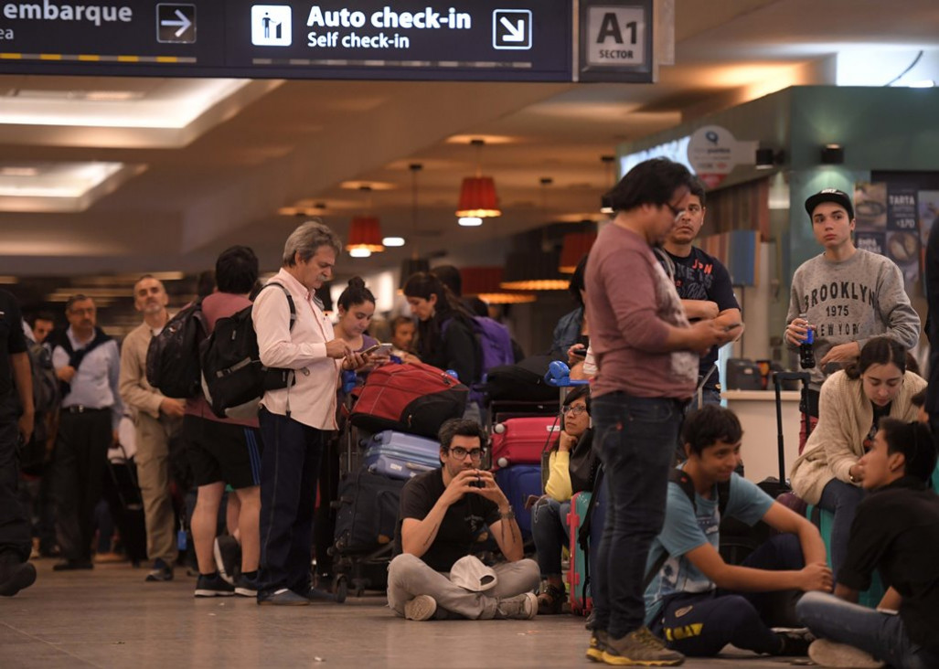imagen El paro en Aerolíneas Argentinas afecta a 40.000 pasajeros